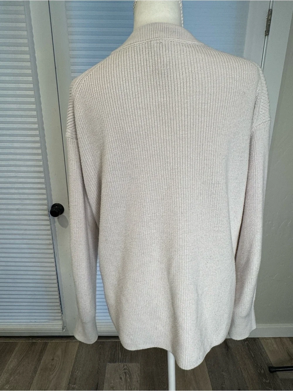 lululemon athletica Merino Wool Cream Ribbed Crew Sweater 1096